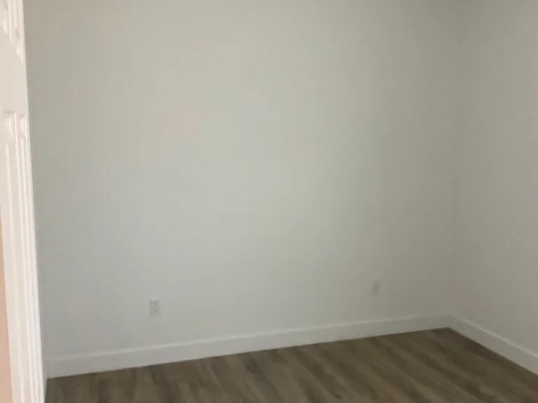 Building Photo - 1587 Claremont Pl