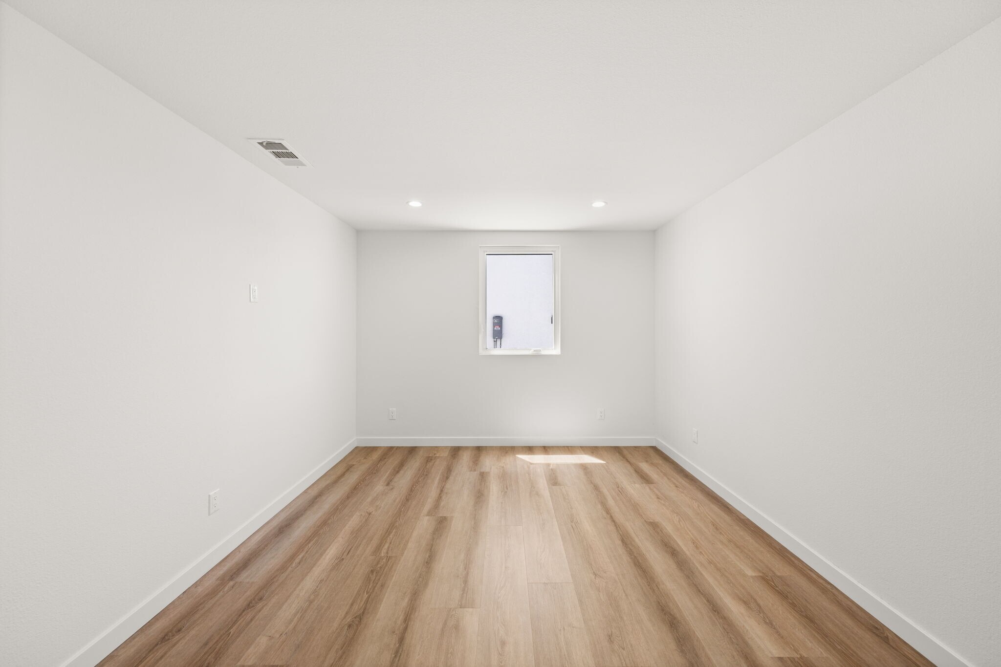 Building Photo - 4700 S Gramercy Pl