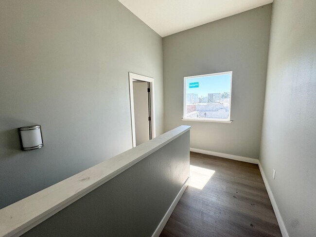 Building Photo - Executive Fully Upgraded Condo in Downtown Livermore