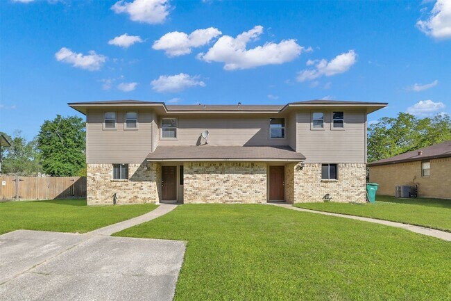 Building Photo - 1603 Hazelwood St