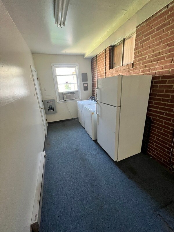 Building Photo - 3301 Donnan St