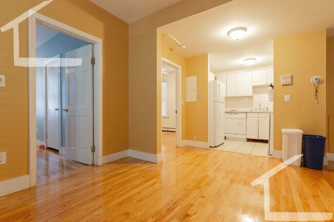 Building Photo - 26 Farrington Ave