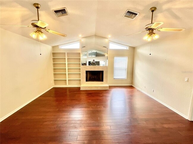 Building Photo - 1349 Hillside Dr