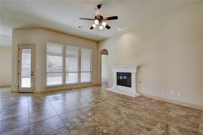 Building Photo - 645 Clear Springs Hollow