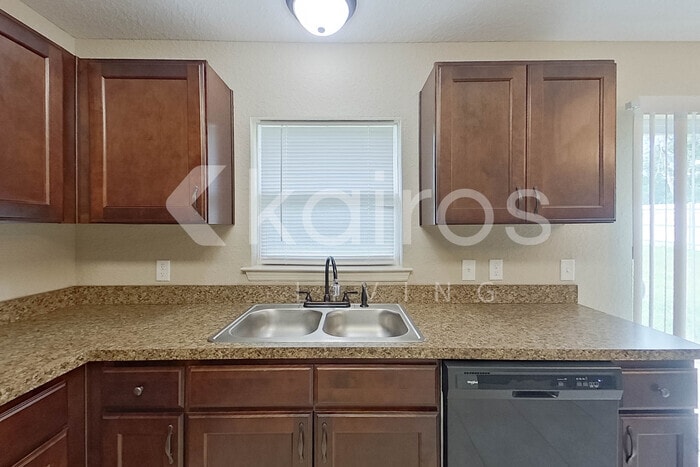 Building Photo - 13691 SW 43rd Cir