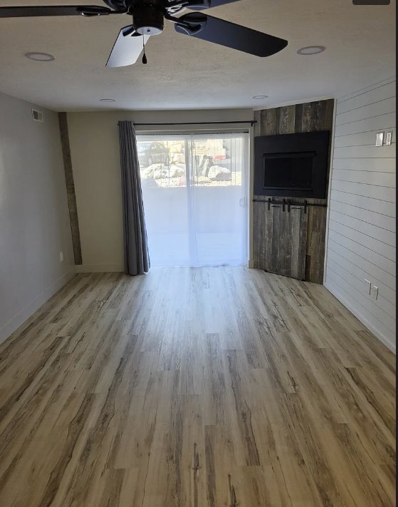 Building Photo - 5600 Meadow Ln