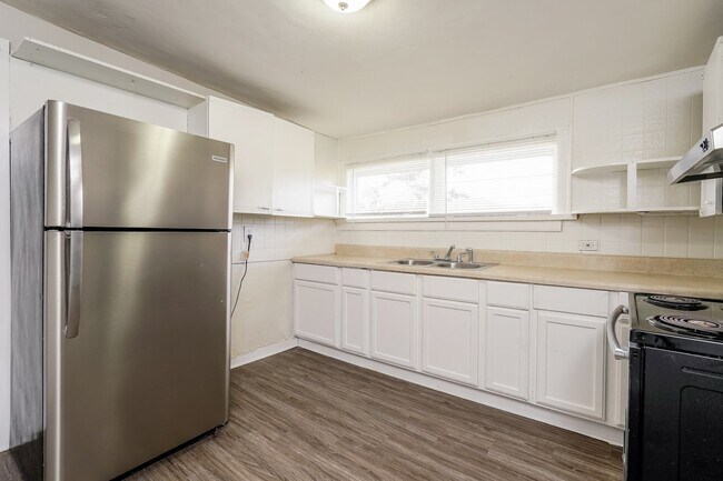 Building Photo - 1014 Arbor Dr