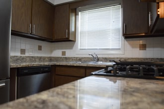 Building Photo - 1469 Ashland Ave