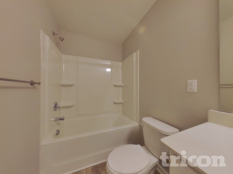 Building Photo - 205 Brenett Francis Ct