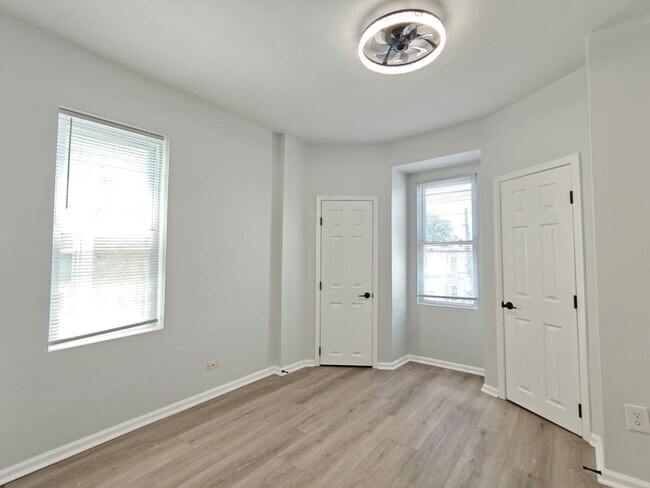 Building Photo - 344 N Redfield St