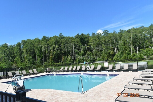 Building Photo - 6898 Tussilago Way