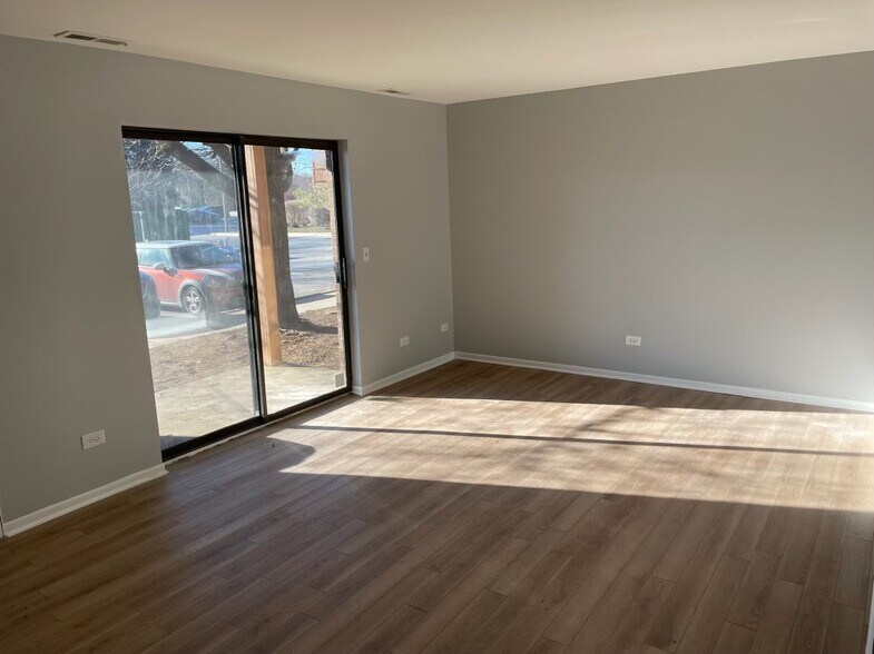 Building Photo - 2252 Abbeywood Dr