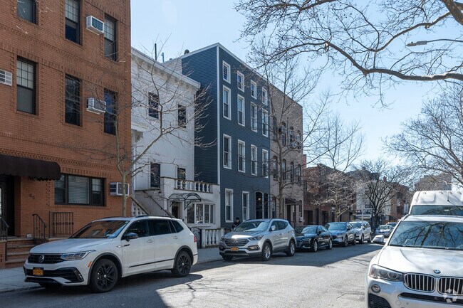 Building Photo - 62 Skillman Ave