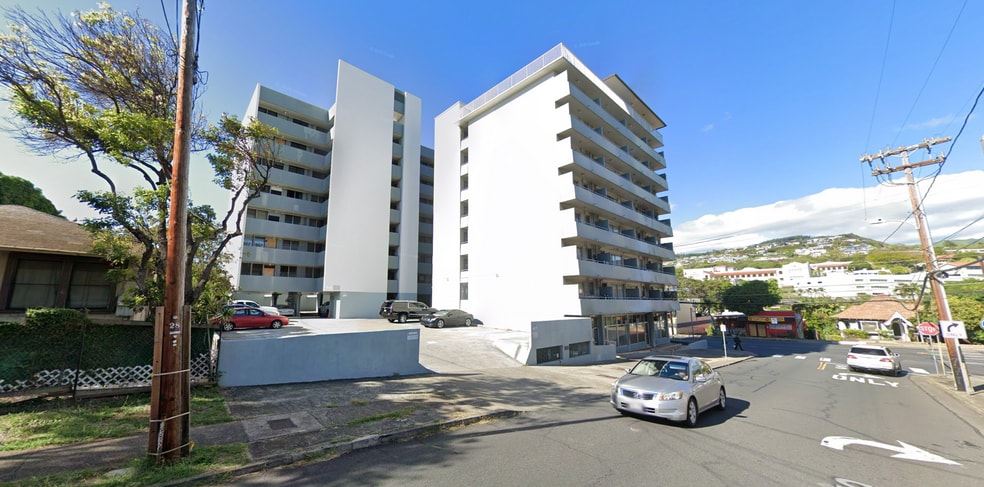 Building Photo - 3175 Waialae Ave