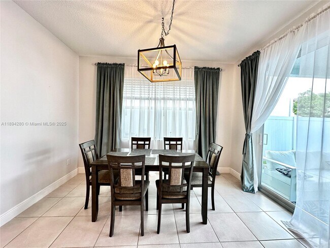 Building Photo - 1101 Azul Ct