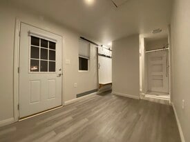 Building Photo - 13922 Frame Rd