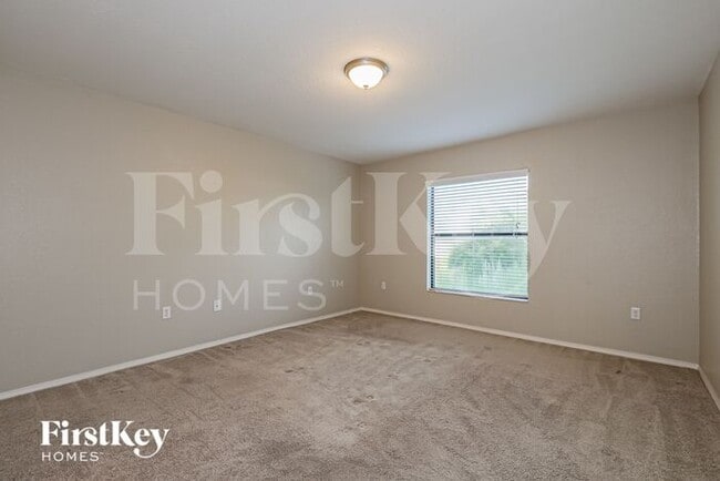Building Photo - 3445 Longview Ln