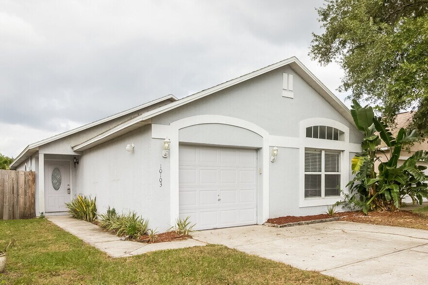 Building Photo - 10103 Richardson Ct