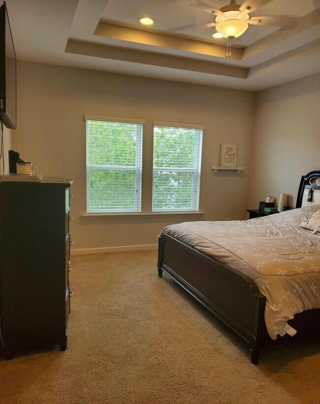 Building Photo - 276 Sanctuary Dr