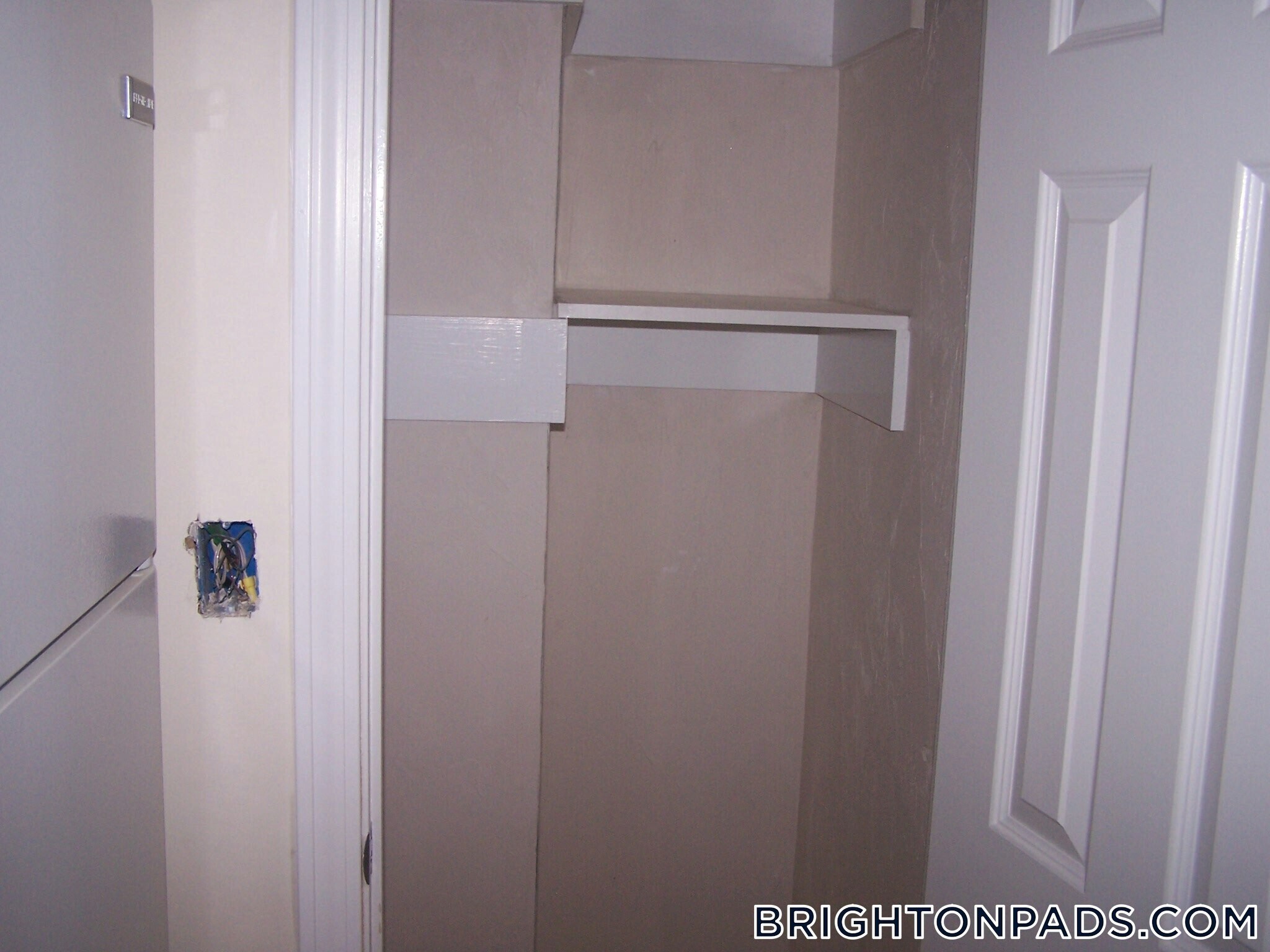Building Photo - 53 Brackett St