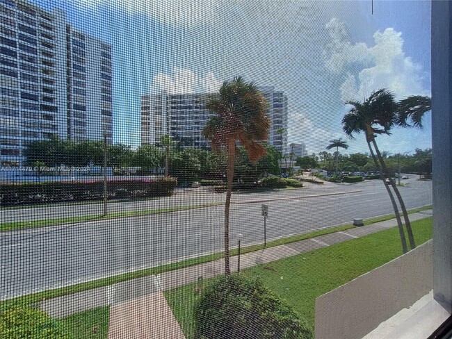 Building Photo - 501 Three Islands Boulevard