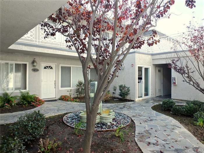 Building Photo - 1725 Loma Ave