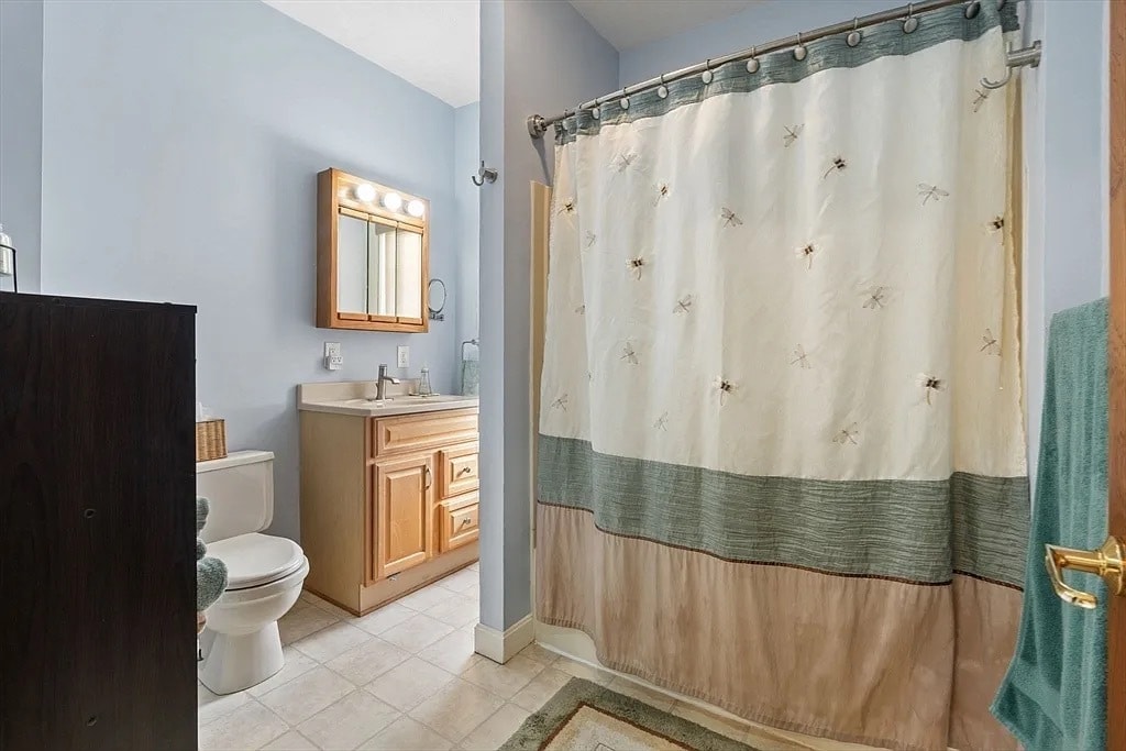 Building Photo - 100 Medford St