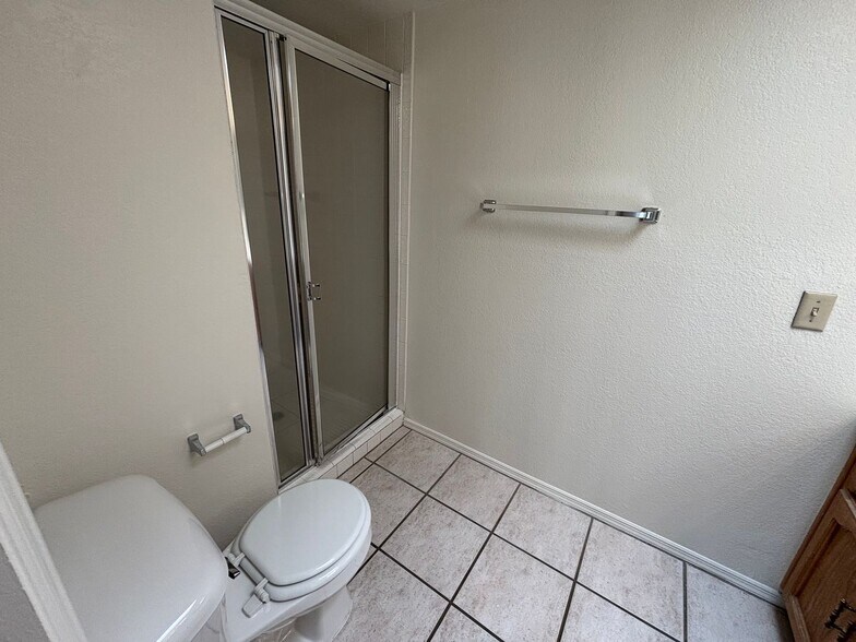 Building Photo - 1200 E River Rd