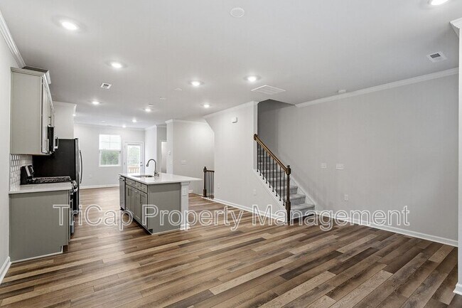 Building Photo - 1707 Chirping Trl