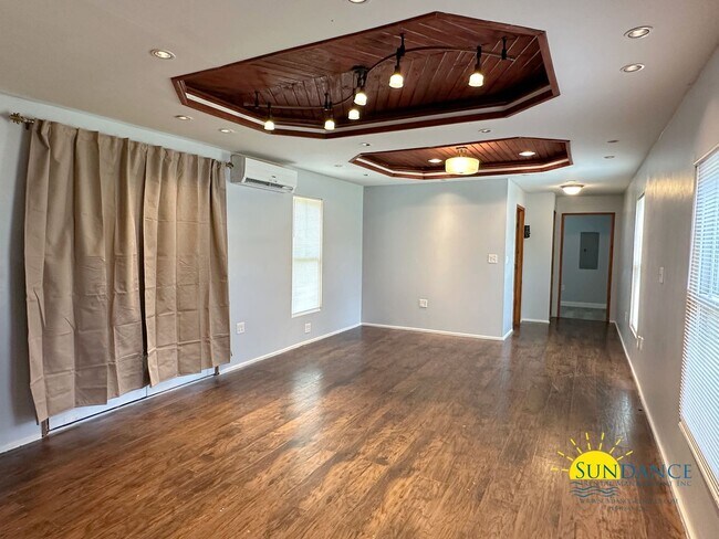 Building Photo - 8415 Tortuga St
