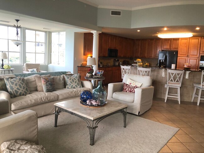 Building Photo - 770 Harbor Blvd