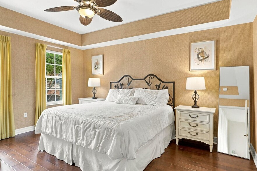 Building Photo - 401 Bayfront Pl