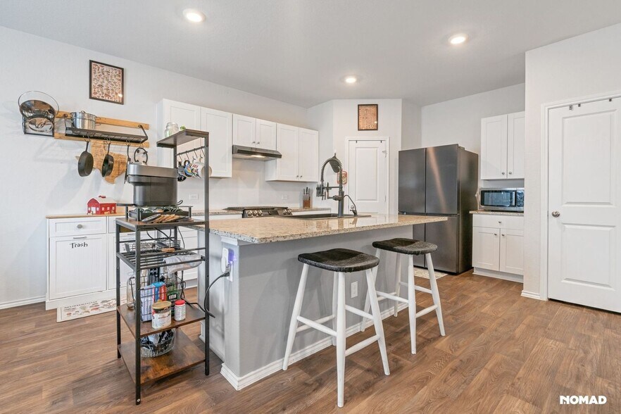 Building Photo - 2965 Wolfcreek