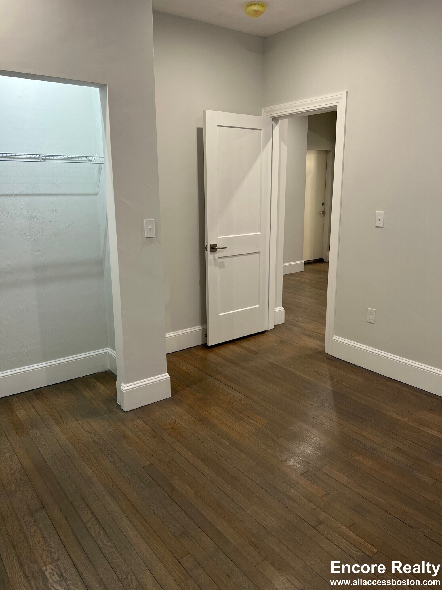 Building Photo - 108 Jersey St