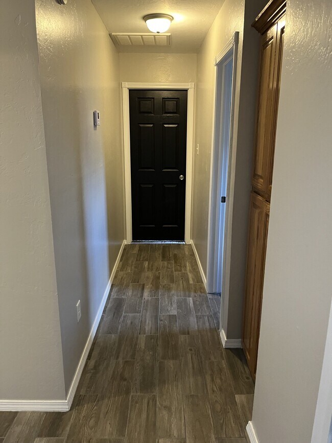 Building Photo - 68 Apple Creek Dr