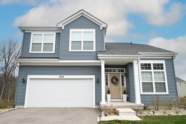 Building Photo - 1868 Forest View Ct