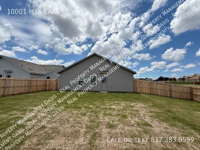 Building Photo - 10001 Isla Ln