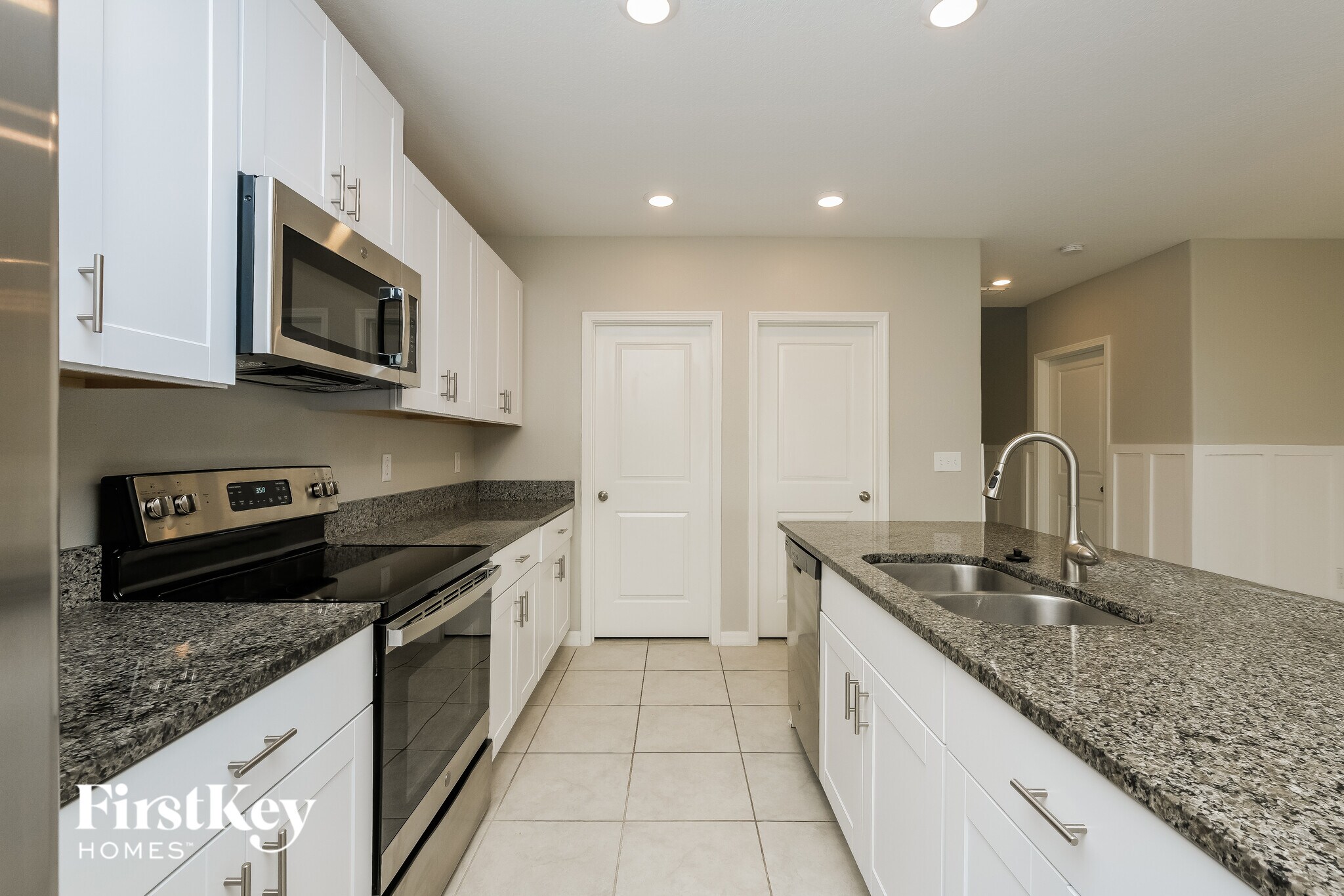 Building Photo - 14482 English Lavender Dr