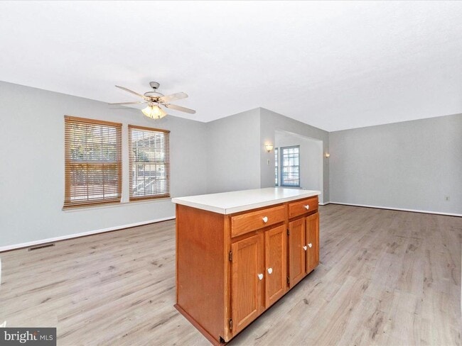 Building Photo - 408 Willow Hill Pl