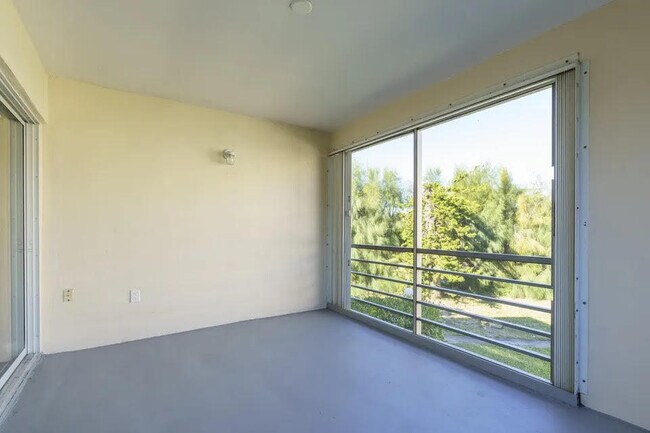 Building Photo - 12036 FL A1AAlt