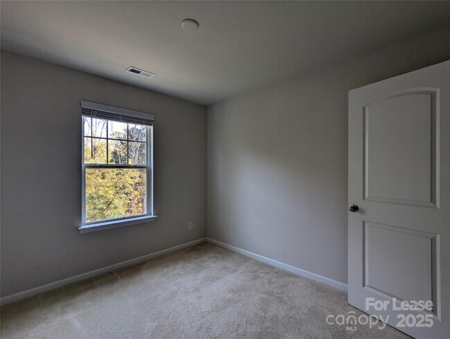 Building Photo - 7123 Jane Parks Way