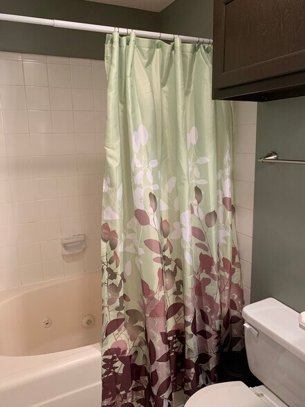 Building Photo - 2300 Old Spanish Trl