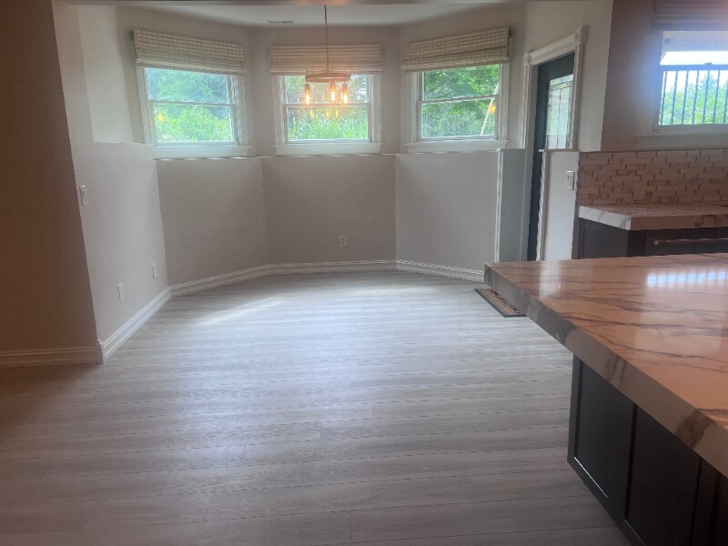 Building Photo - 6589 Rio Vista Ct