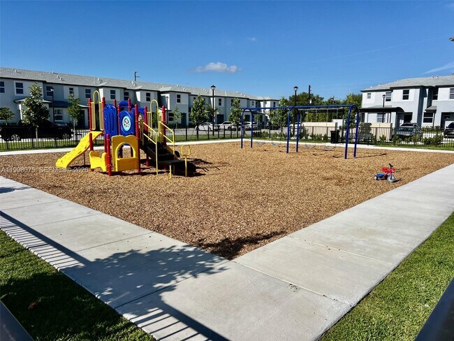 Building Photo - 15583 SW 277th St