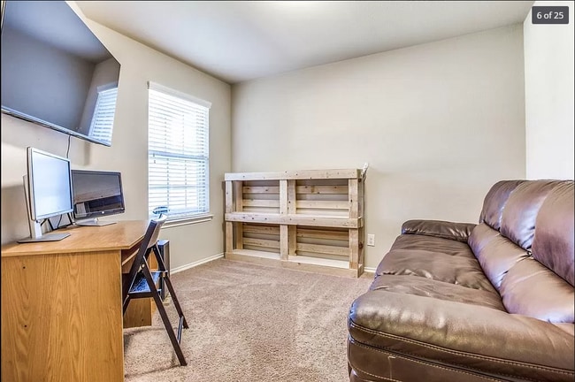 Building Photo - 1817 Prairie View Dr