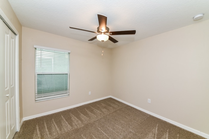 Building Photo - 4218 84th Ct E