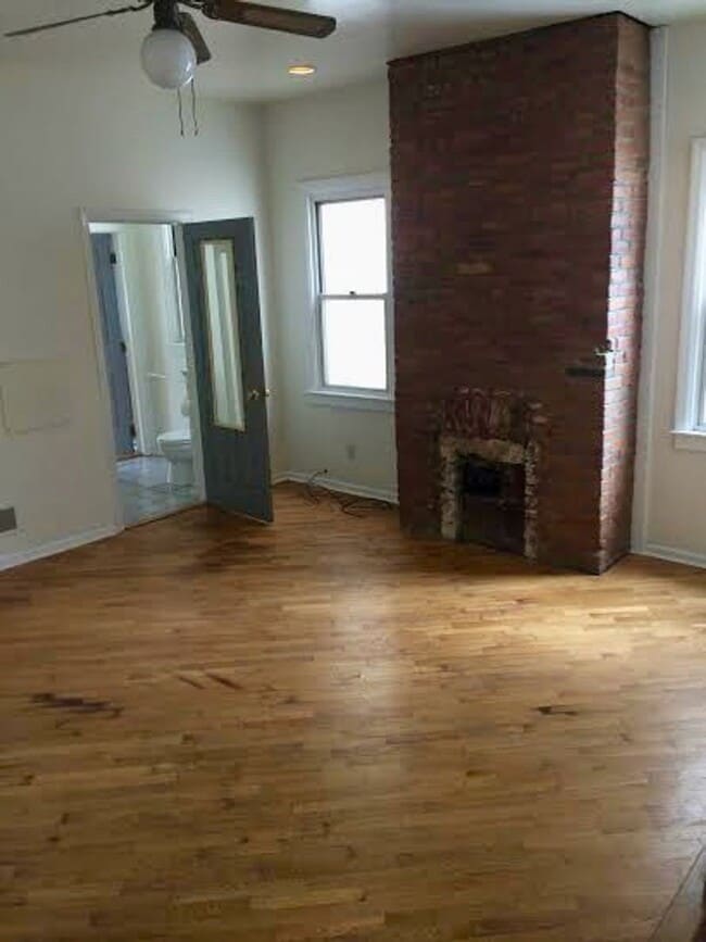 Building Photo - *** Southside Slopes Apartments * Pet Friendly * Walk to E. Carson St. * Available Now * Spacious...