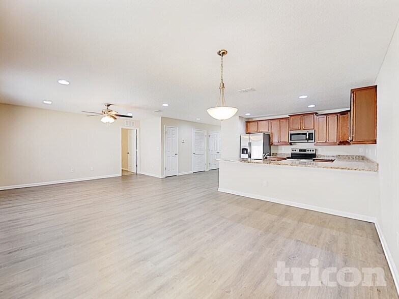 Building Photo - 8751 Barco Ln