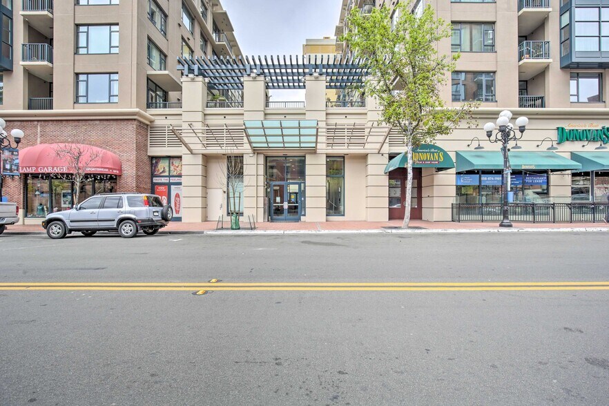 Building Photo - 530 K St