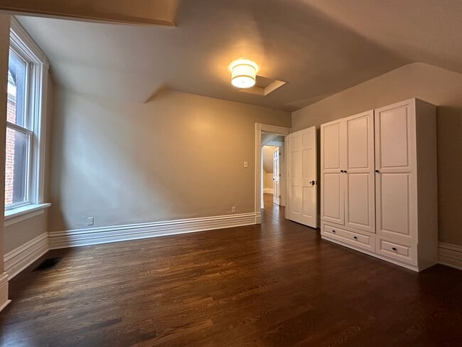 Building Photo - 67 E Mithoff St